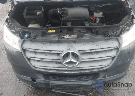 2019 Mercedes-Benz Sprinter 2500 Standard Roof V6 z USA, uszkodzony, nr VIN WD4PF0CD8KP079770